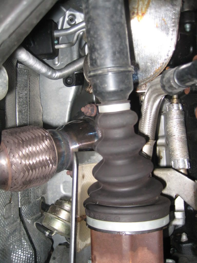 leaking passenger side inner cv boot? VW Vortex Volkswagen Forum